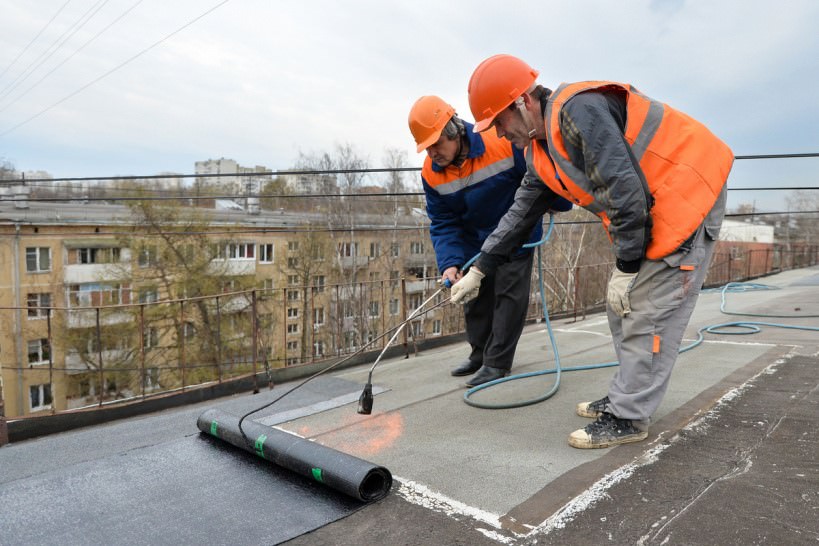 В Королёве до конца 2021 года отремонтируют 12 крыш МКД